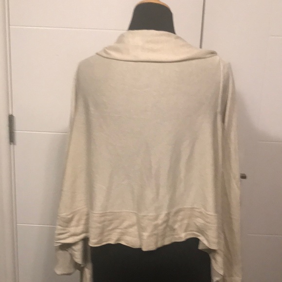 BCBGMAXARIA - Picture 2 of 3